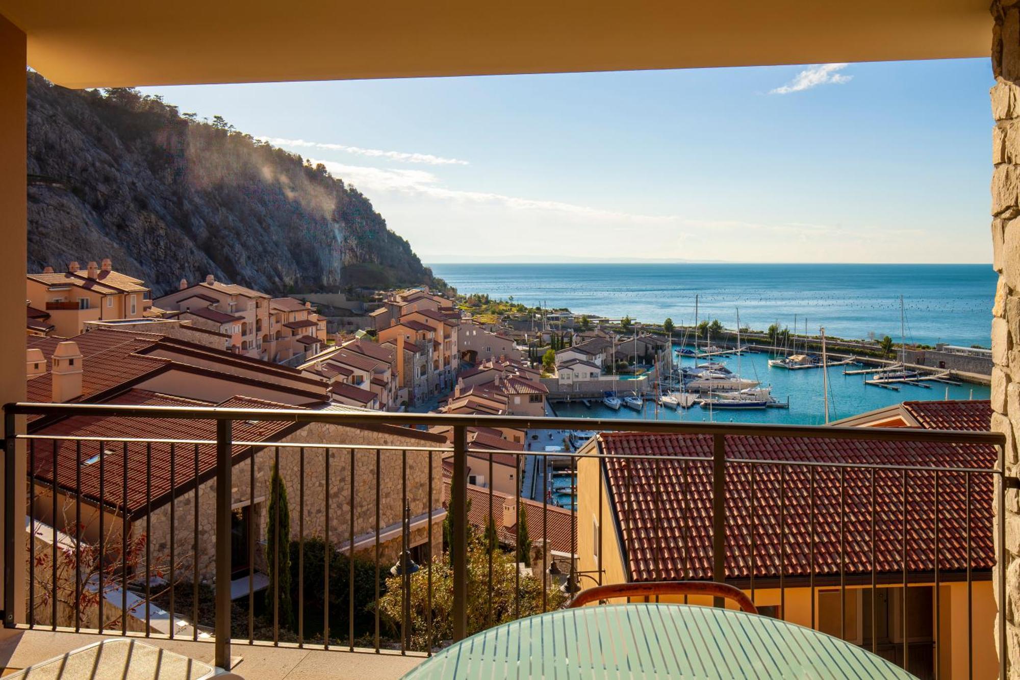 Portopiccolo Avolare Apartments In Borgo Sistiana Room photo